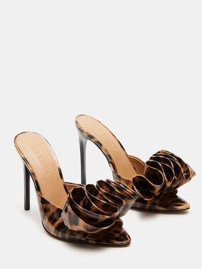 Steve Madden Affinity Leopard Patent Ruffle Mule Heels Size 7.5 NWOB
